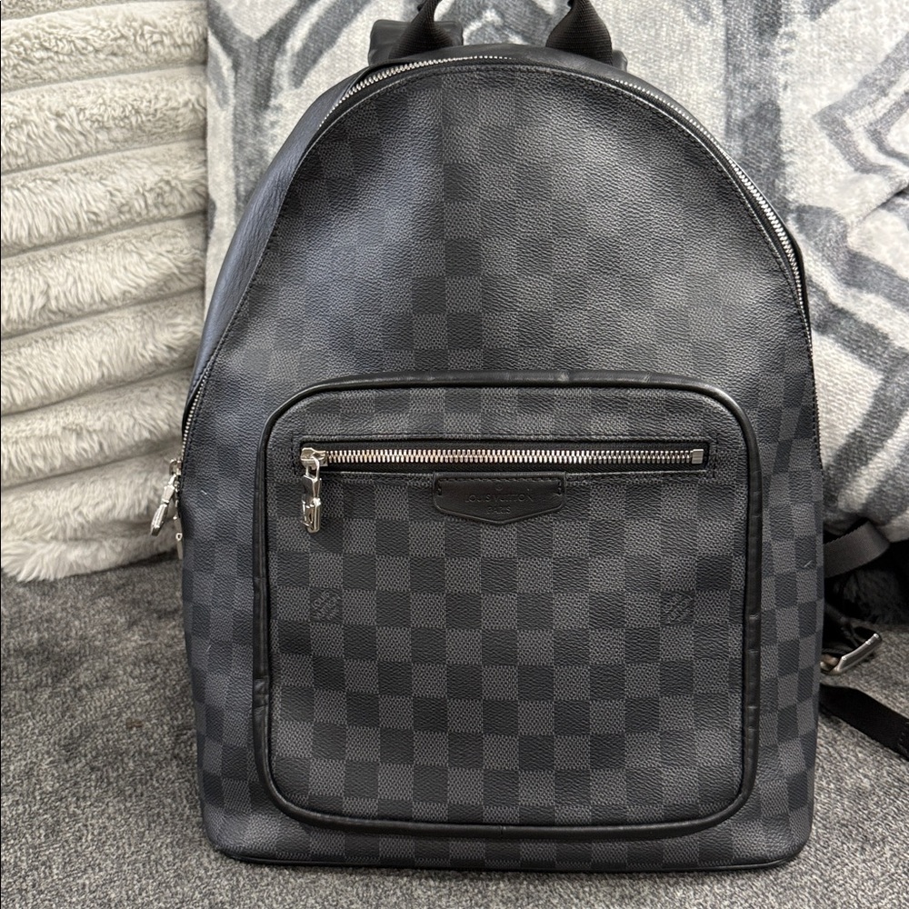 LV Damier Black Backpack IN PRISTINE CONDITION